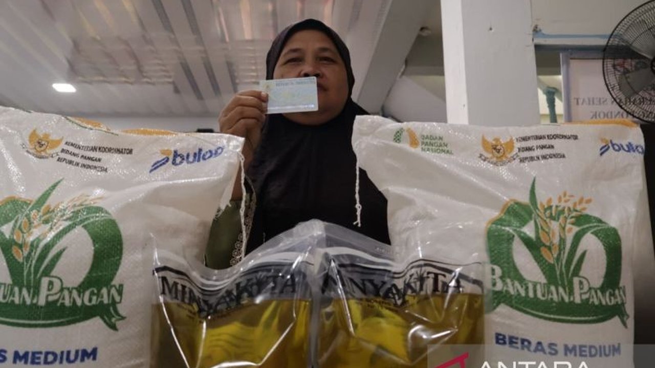 Perum Bulog Wilayah Sumatera Barat memastikan Stok Beras Sumbar mencukupi untuk tiga bulan ke depan, didukung berbagai upaya stabilisasi harga pangan jelang Idul Fitri 1447 Hijriah.