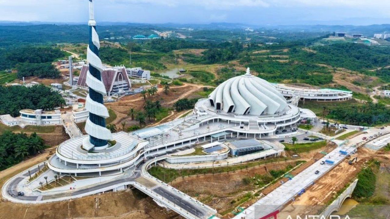 Otorita IKN dan Balai Besar Pelaksanaan Jalan Nasional memastikan kelancaran akses menuju Masjid Negara Nusantara untuk Salat Idulfitri perdana dengan membuka tol IKN lebih awal.