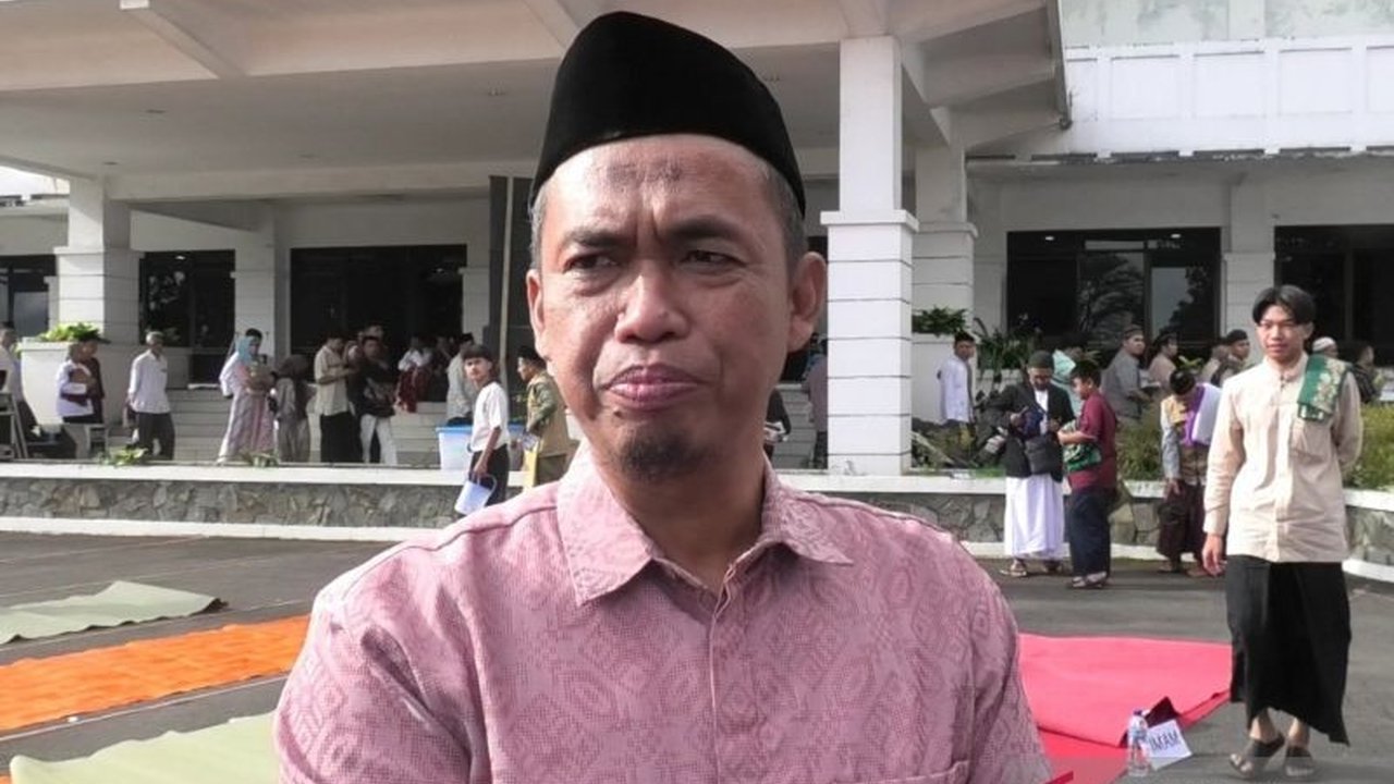 Sekretaris Daerah Temanggung, Tri Winarno, menegaskan Idul Fitri menjadi kesempatan emas untuk perkuat persatuan dan kesatuan masyarakat, merajut harmoni di tengah keberagaman daerah.