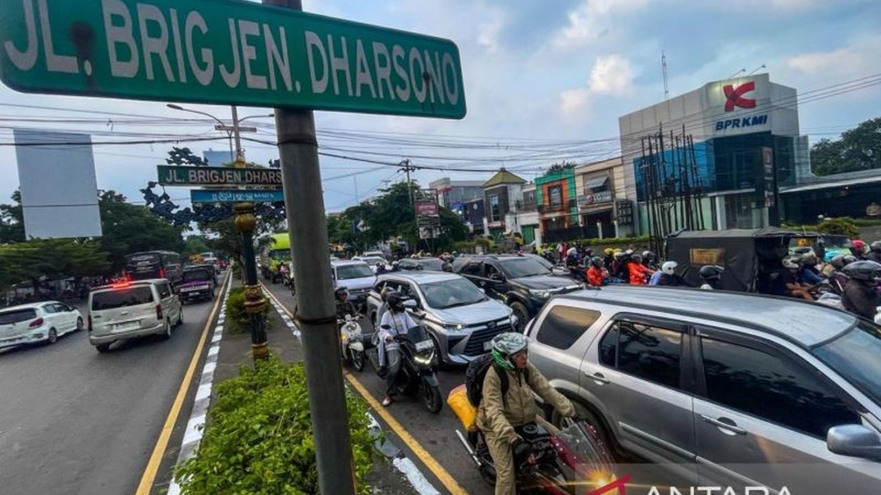 Dinas Kesehatan Kota Cirebon menyiagakan delapan Posko Kesehatan Cirebon Lebaran 2026 di jalur mudik dan pusat aktivitas, memastikan layanan kesehatan prima bagi masyarakat selama libur Idulfitri.