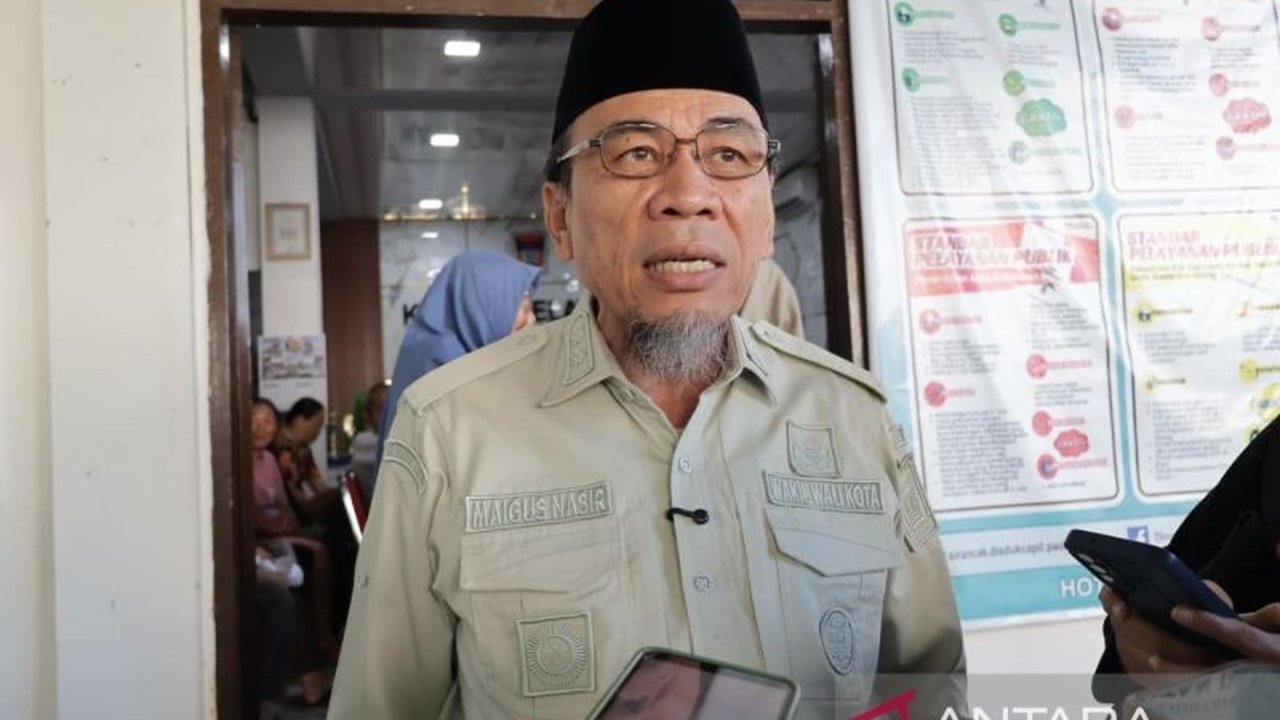 Pemerintah Kota Padang mewajibkan restoran dan kafe untuk wajib cantumkan tarif makanan demi melindungi konsumen dan mencegah praktik 