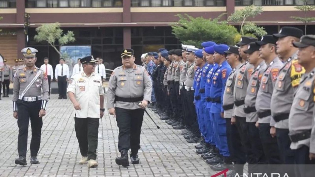 Menjelang Hari Raya Idul Fitri 1447 H, Kota Samarinda memperketat Pengamanan Idul Fitri Samarinda dengan menyiagakan 1.202 personel gabungan untuk menjamin keamanan dan kelancaran perayaan di seluruh wilayah.