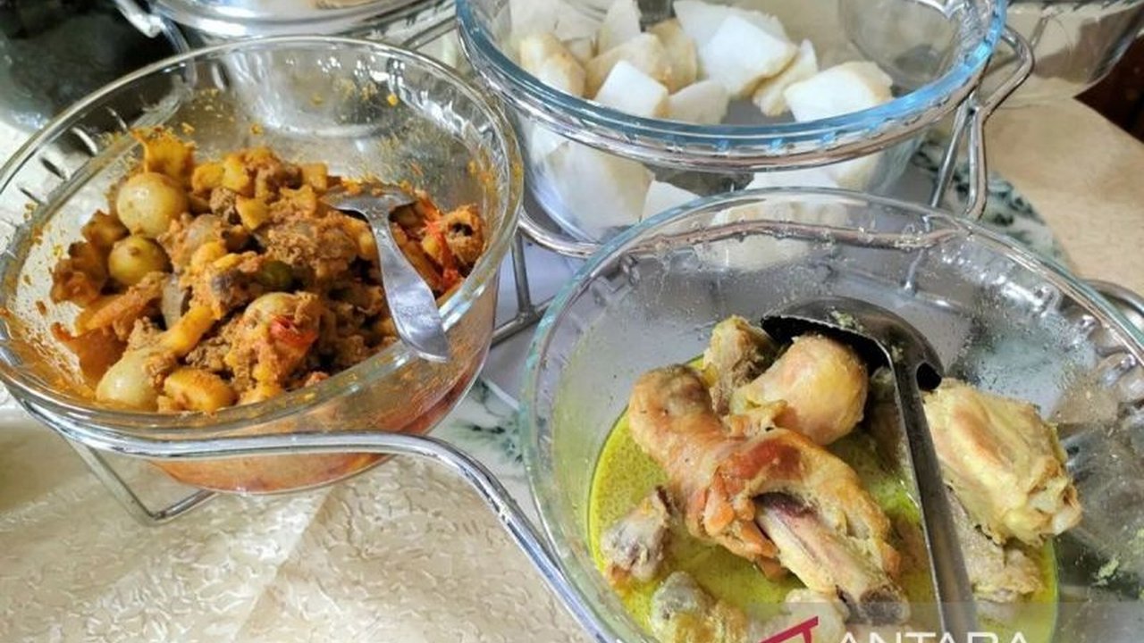 Rayakan Idul Fitri dengan bijak! Temukan panduan Pola Makan Sehat Lebaran dan tips gaya hidup aktif agar tetap bugar di tengah sajian istimewa tanpa mengorbankan kesehatan. Jangan lewatkan!