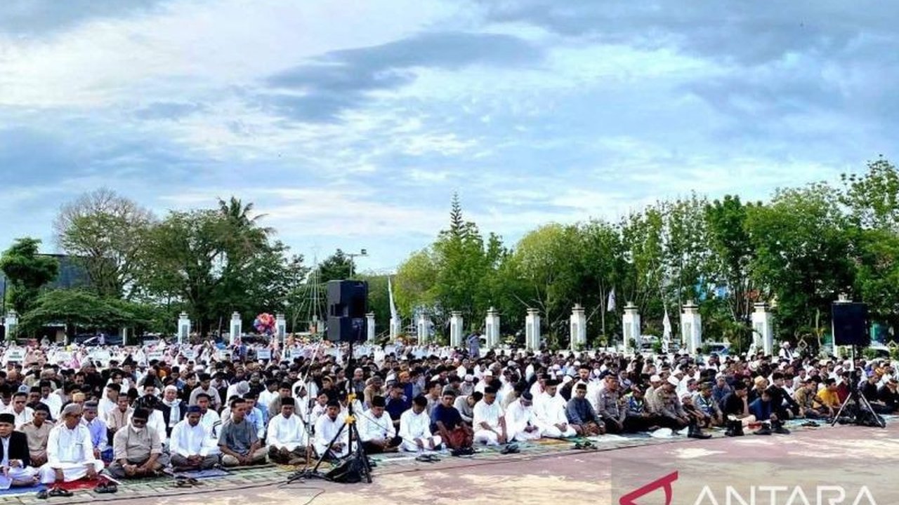 Perayaan Idul Fitri 1447 Hijriah di Kota Sorong menjadi momentum penting bagi umat Islam untuk mempererat silaturahim dan persaudaraan, sebagaimana ditekankan oleh Kemenag Papua Barat.
