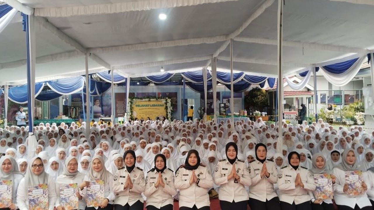 Sambut Idul Fitri 1447 H, Lapas Perempuan Palembang membuka layanan kunjungan Lebaran selama dua hari penuh untuk warga binaan, guna mempererat tali silaturahmi dengan keluarga.