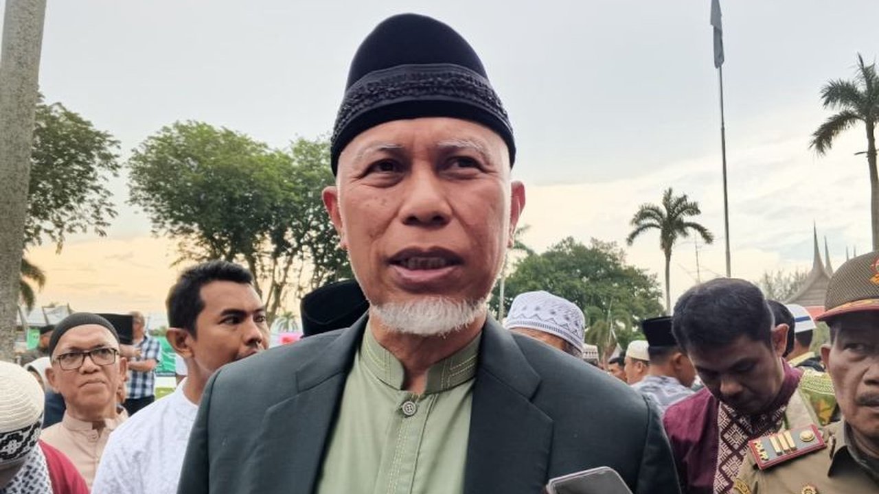 Gubernur Sumatera Barat, Mahyeldi, menyerukan masyarakat untuk memaknai Idul Fitri tahun ini dengan meningkatkan Kepedulian Sosial Idul Fitri, terutama bagi warga tidak mampu, serta mempererat persatuan.