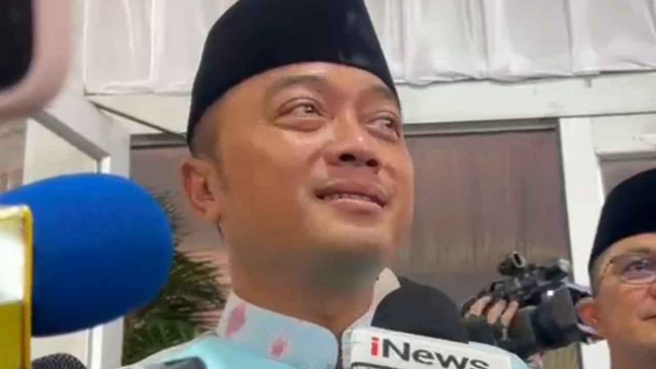 Presiden Prabowo Subianto akan menggelar Pertemuan Prabowo Presiden Terdahulu di Istana Kepresidenan. Presiden Joko Widodo dan Susilo Bambang Yudhoyono dijadwalkan hadir, sementara kehadiran Megawati Soekarnoputri masih dinanti.