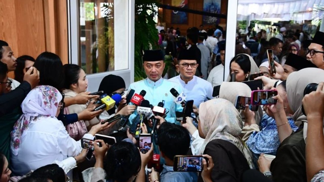 Presiden Prabowo Subianto menggelar Open House Idul Fitri di Istana Kepresidenan, dengan fokus utama pada kebersamaan bersama masyarakat umum, tanpa mewajibkan kehadiran pejabat.