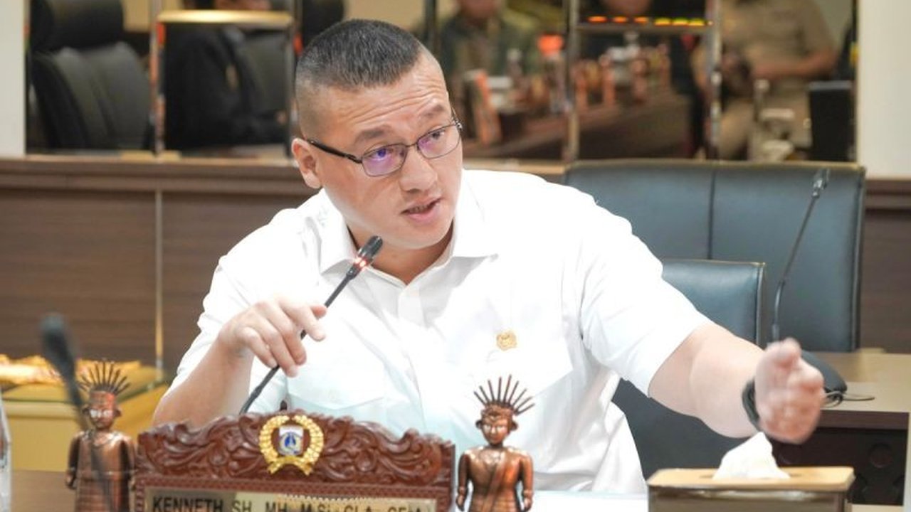 Anggota DPRD DKI Jakarta Hardiyanto Kenneth menekankan pentingnya **kesiapan pendatang Jakarta** dengan bekal keahlian dan tujuan jelas agar tidak menjadi beban sosial di Ibu Kota. Simak selengkapnya mengenai imbauan ini!