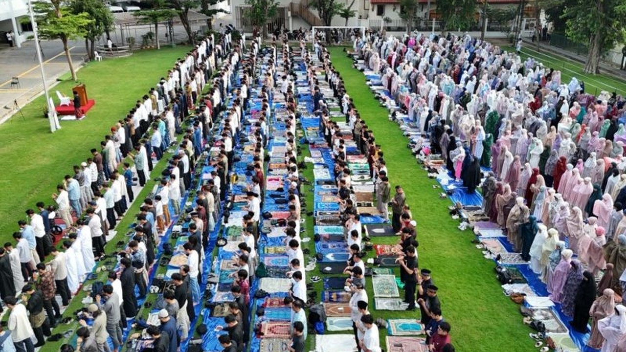 Duta Besar RI untuk Thailand menyoroti Idul Fitri 1447 H sebagai momen krusial untuk mempererat Persatuan Diaspora Indonesia di perantauan, menegaskan nilai kebersamaan dan saling mendukung.