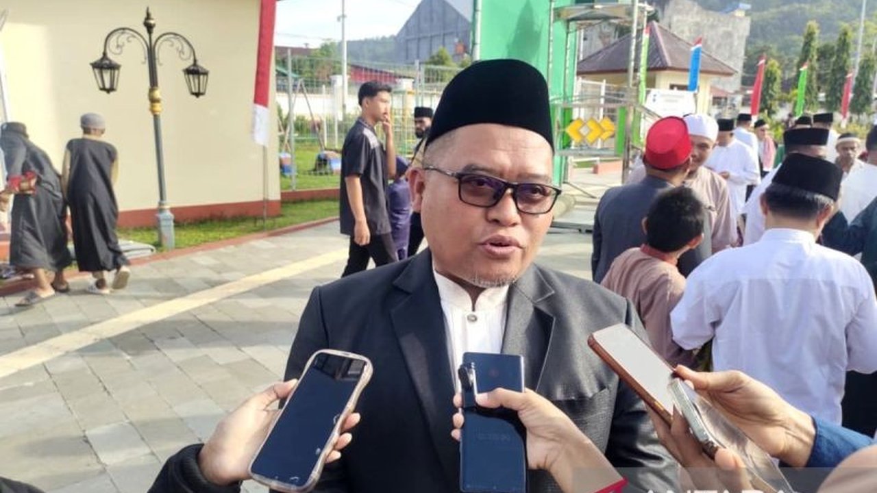 Wakil Bupati Manokwari Mugiyono mengingatkan masyarakat untuk merayakan Perayaan Idul Fitri Manokwari 1447 Hijriah secara wajar, memperkuat silaturahmi, dan menjaga stabilitas keamanan daerah.