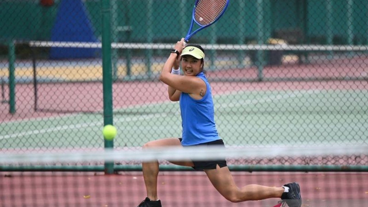 Pasangan Aldila Sutjiadi/Ingrid Neel sukses melangkah ke putaran kedua Miami Open 2026 usai menaklukkan wakil tuan rumah. Simak detail pertarungan sengit mereka!