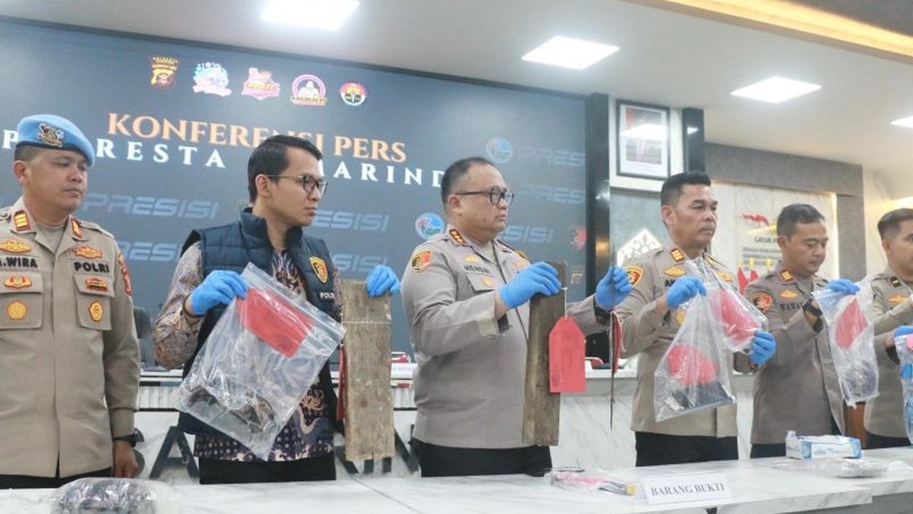 Polresta Samarinda berhasil mengungkap dan membekuk dua pelaku utama Kasus Mutilasi Samarinda yang menewaskan seorang wanita, hanya dalam waktu kurang dari 12 jam setelah penemuan jenazah, memicu rasa penasaran publik terhadap motif keji di baliknya.
