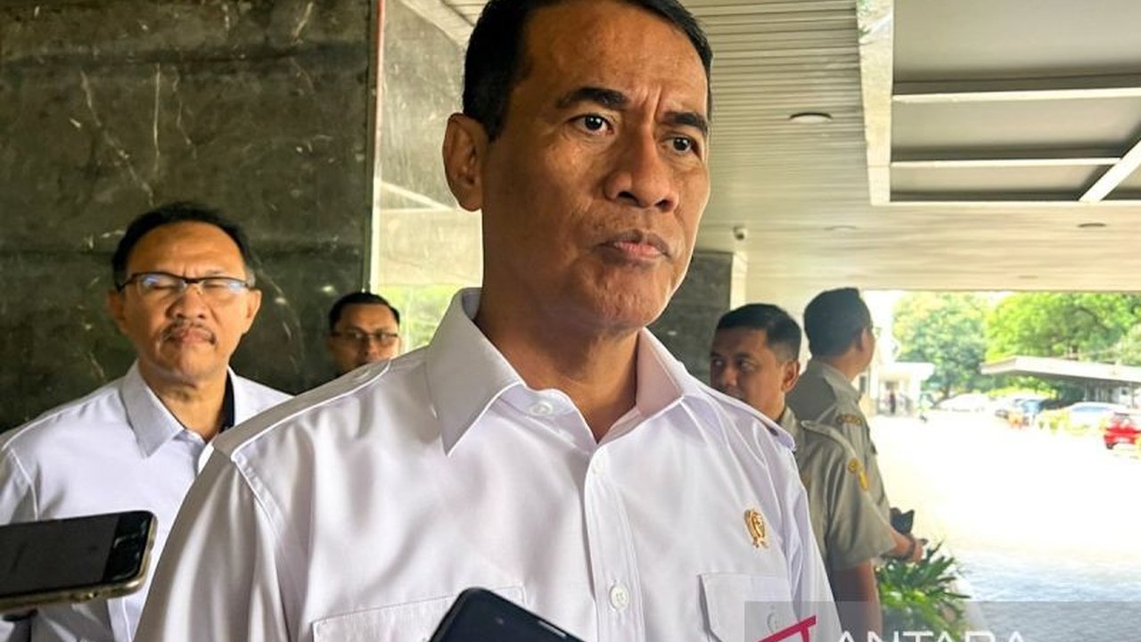 Menteri Pertanian Andi Amran Sulaiman menegaskan stabilitas pasokan pangan Lebaran 1447 H aman dan terkendali, memastikan harga terjangkau bagi masyarakat serta keuntungan bagi petani dan pedagang.