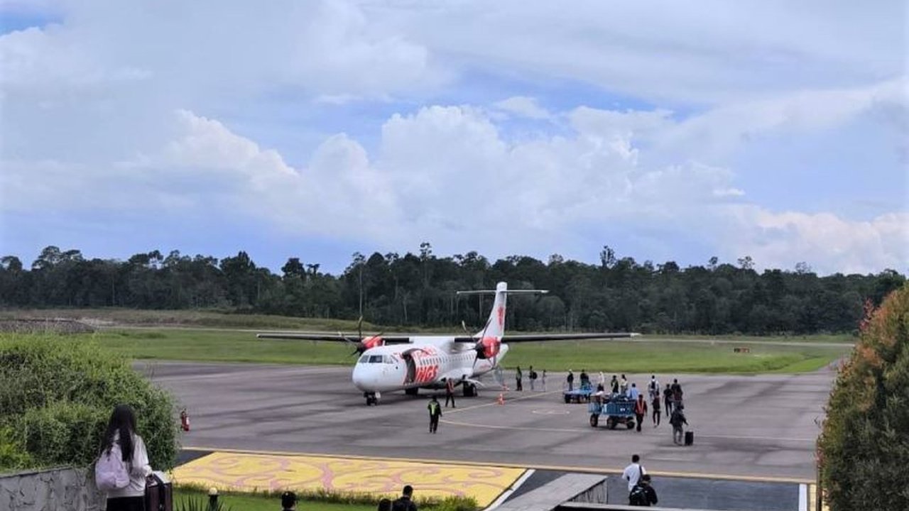 Arus balik pesawat dari dan ke Muara Teweh pasca-Lebaran 2026 menunjukkan peningkatan signifikan. Simak detail rute, maskapai, dan prediksi puncaknya di sini untuk informasi terkini.
