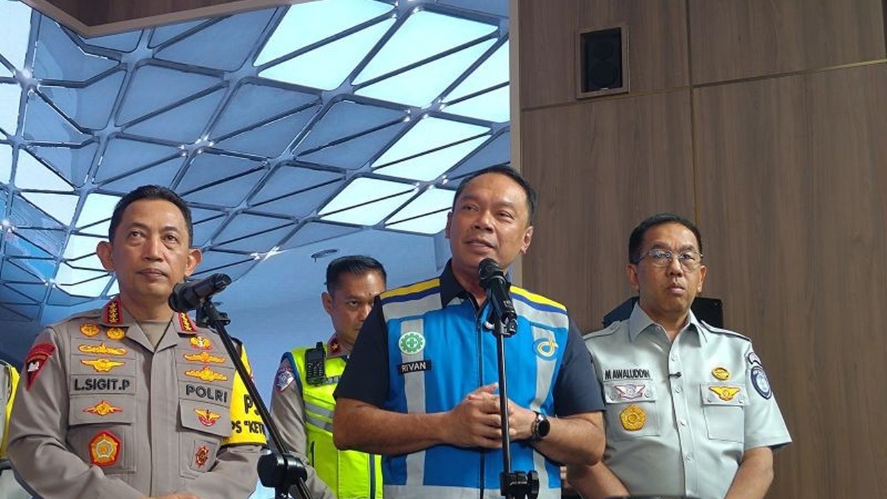 PT Jasa Marga (Persero) Tbk memprediksi puncak arus balik Lebaran 2026 akan terjadi pada 29 Maret dengan 250 ribu kendaraan. Masyarakat diimbau atur waktu perjalanan.