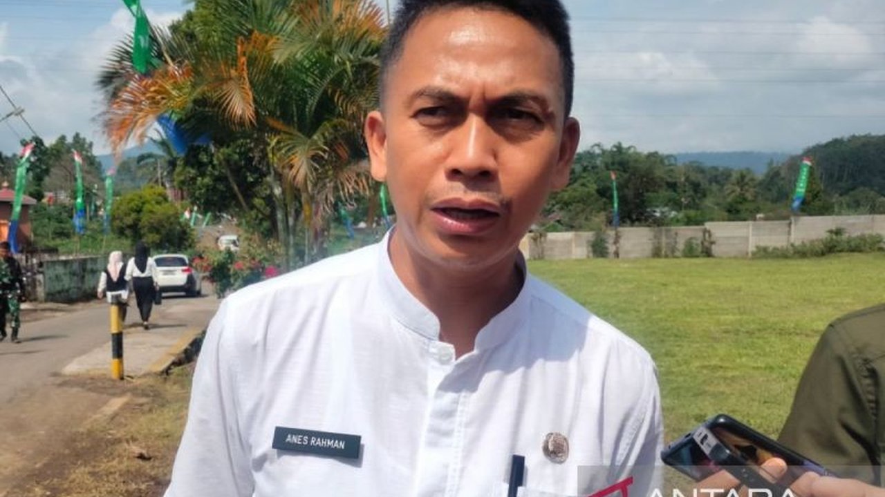 Sebanyak 75 desa dan kelurahan di Rejang Lebong telah memulai pembangunan fisik Gerai KMPDK, bagian dari program penguatan ekonomi desa yang ditargetkan selesai pada pertengahan 2026, meskipun masih ada kendala lahan yang perlu diatasi.