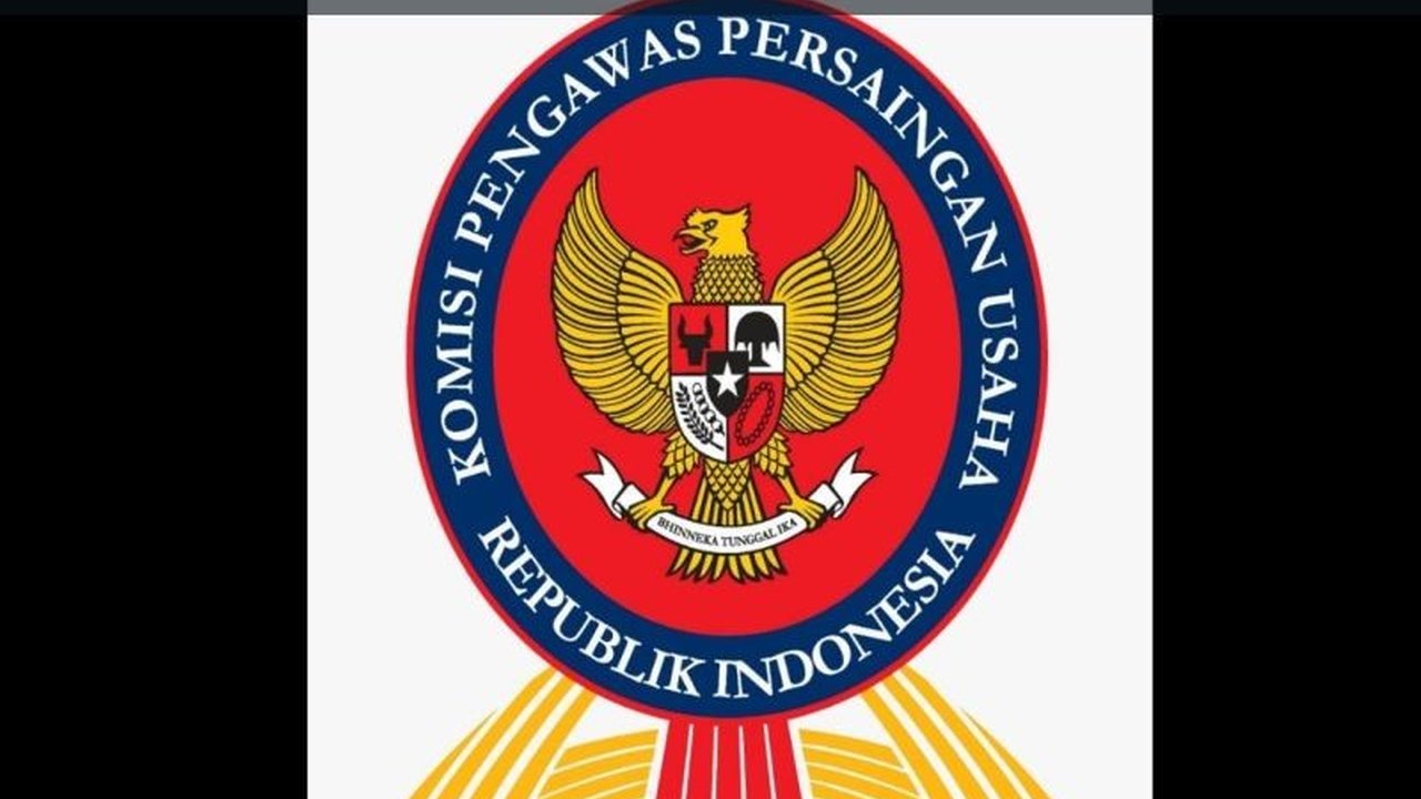 Komisi Pengawas Persaingan Usaha (KPPU) menjatuhkan sanksi denda total Rp755 miliar kepada 97 perusahaan pinjaman daring karena praktik kartel bunga pinjaman, menegaskan komitmen penegakan hukum persaingan usaha. Keputusan sanksi KPPU pinjaman daring ini.