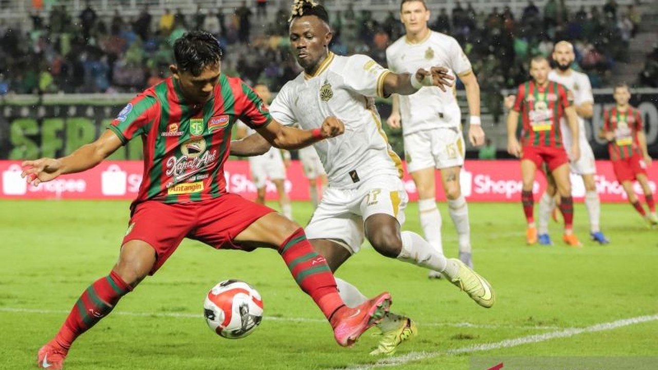 Persebaya Surabaya harus mengakui keunggulan Bhayangkara FC di kandang sendiri, memutus catatan 13 laga tak terkalahkan dan membuat Bajul Ijo tertahan di klasemen Super League 2025/26.