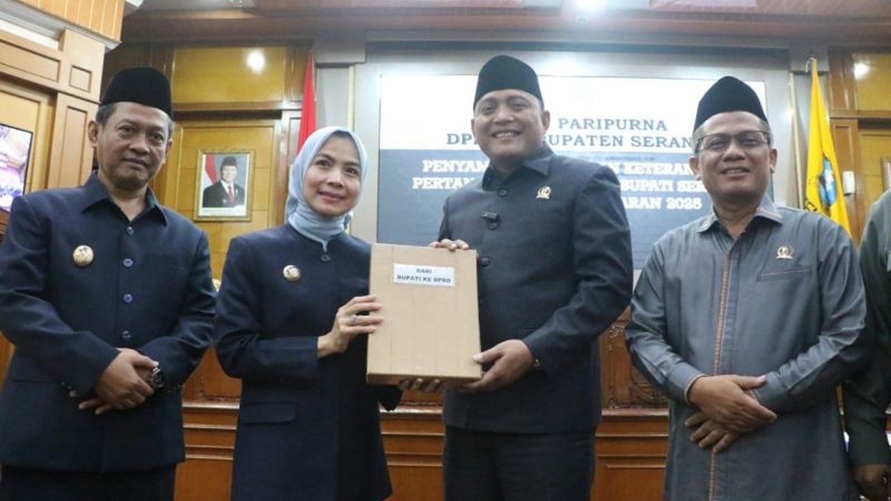 Bupati Serang, Ratu Rachmatuzakiyah, menyampaikan bahwa tiga dari sembilan indikator capaian **Target Kinerja Pemkab Serang** tahun 2025 belum tercapai optimal, mendorong evaluasi dan langkah perbaikan signifikan. Salah satu yang menjadi sorotan adalah pe