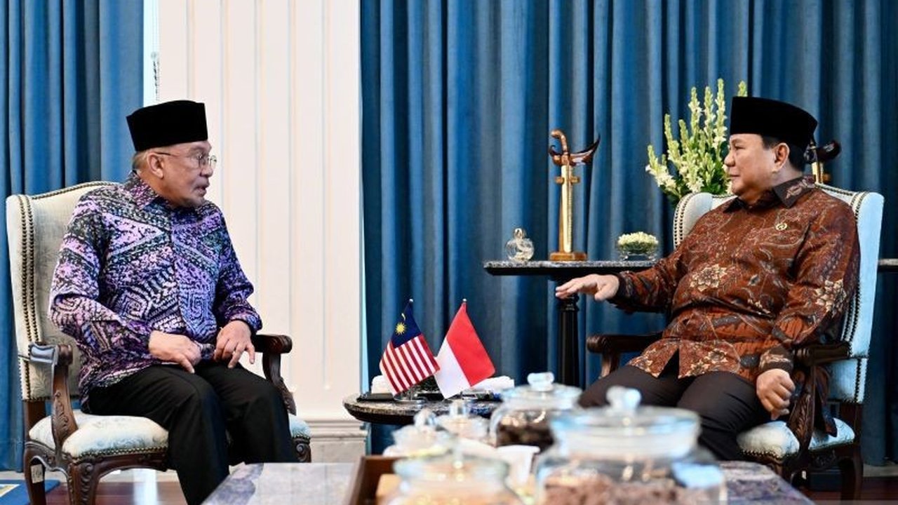 PM Malaysia Anwar Ibrahim dan Presiden RI Prabowo Subianto bertemu di Jakarta, membuka ruang konstruktif hadapi konflik Asia Barat yang menekan keamanan energi dan stabilitas global.