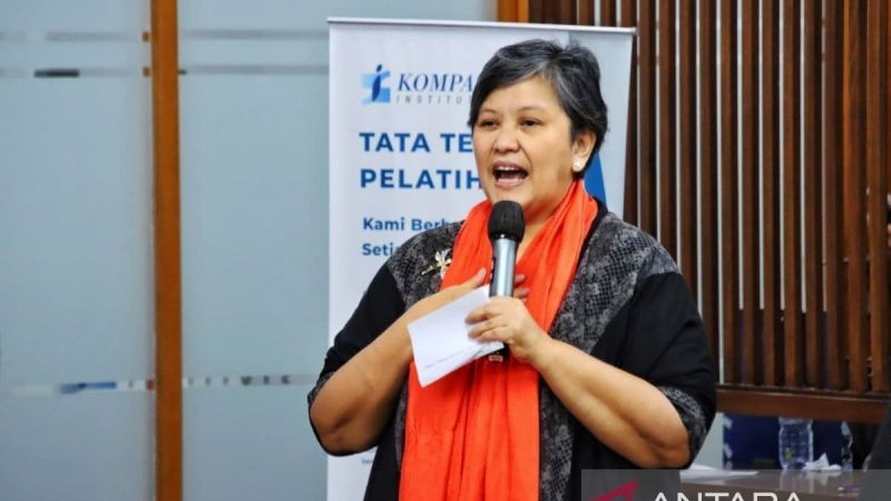 Wakil Ketua MPR RI Lestari Moerdijat mendesak percepatan Pengesahan RUU MHA menjadi undang-undang, menyoroti urgensi perlindungan hak-hak masyarakat adat yang terancam kriminalisasi dan perampasan lahan.