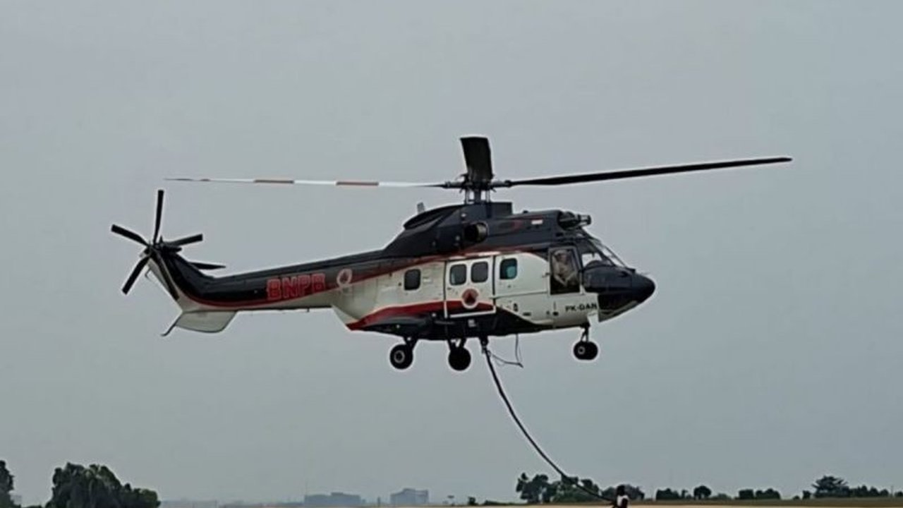Provinsi Riau kini memiliki dukungan tambahan satu unit helikopter bom air dari BNPB untuk mempercepat penanganan kebakaran hutan dan lahan (Karhutla) yang masih terjadi di beberapa wilayah, khususnya di Kota Dumai.