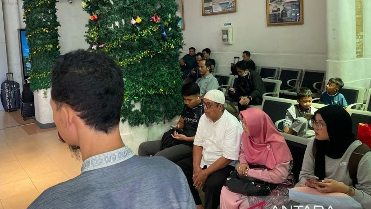 PT Kereta Api Indonesia (KAI) Daerah Operasi (Daop) 3 Cirebon intensifkan Antisipasi Arus Balik Lebaran 2026 gelombang kedua, menyusul dimulainya kembali aktivitas sekolah yang memicu lonjakan penumpang.