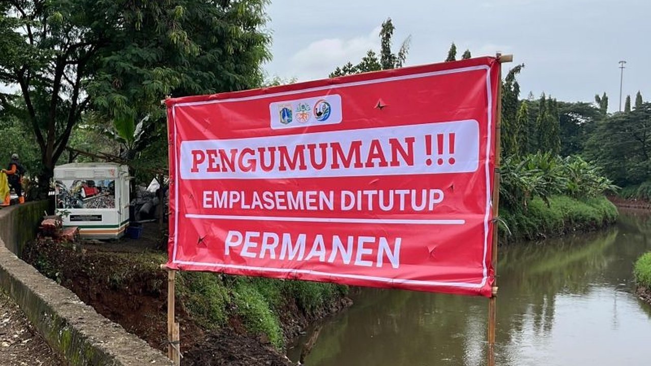 Dinas Lingkungan Hidup DKI Jakarta resmi melakukan Penutupan Emplacement Tanah Kusir secara permanen, menegaskan komitmen menjaga kelestarian lingkungan setelah beroperasi sejak 2014 dan menanggapi video viral.