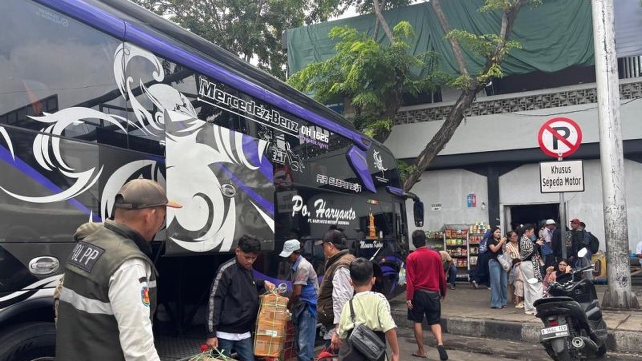 Terminal Bus Tanjung Priok bersiap menghadapi puncak kedatangan pemudik pada Minggu ini, seiring berakhirnya libur Idul Fitri 1447 H dan dimulainya kembali aktivitas, dengan berbagai persiapan telah dilakukan.