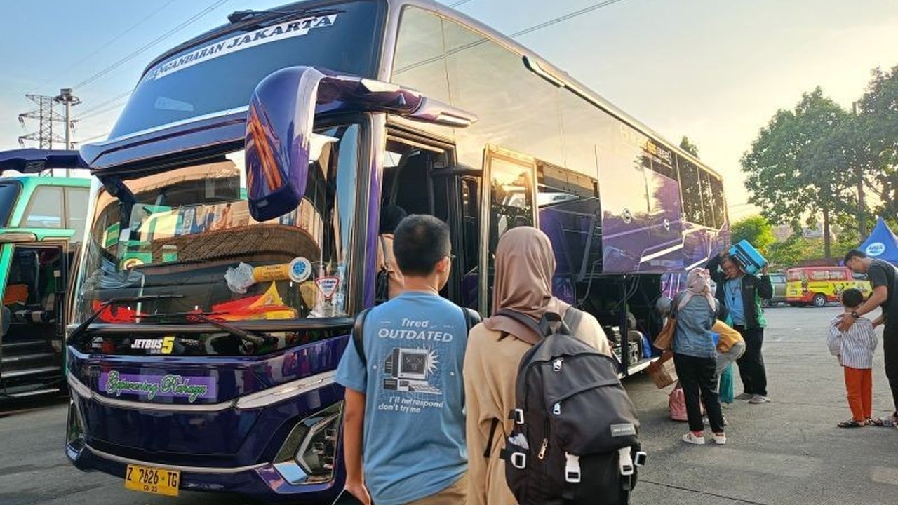 Terminal Kampung Rambutan mencatat lebih dari 22 ribu penumpang tiba hingga H+6 Lebaran 2026, menandai puncak Arus Balik Lebaran 2026 yang terkonsentrasi.
