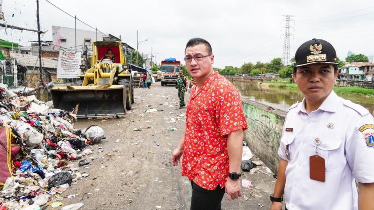 Anggota DPRD DKI Jakarta Hardiyanto Kenneth menyoroti serius masalah Pengelolaan Sampah Tambora yang kian menggunung, mendesak DLH DKI segera bertindak konkret dan berkelanjutan.