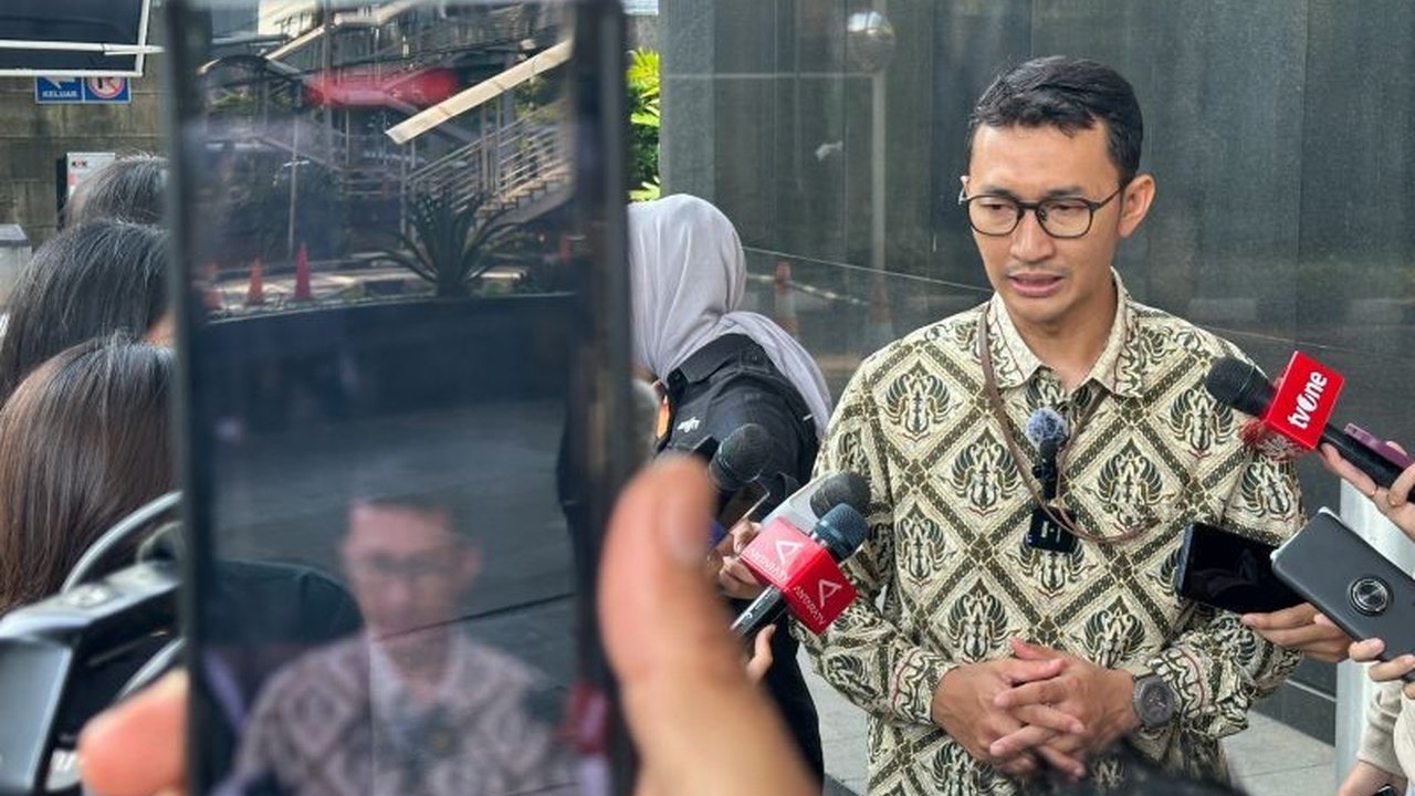 KPK menyoroti penyalahgunaan kendaraan dinas untuk kepentingan pribadi, termasuk mudik Idul Fitri 2026. Kepala daerah diimbau evaluasi menyeluruh praktik penyalahgunaan kendaraan dinas Mudik 2026 ini.