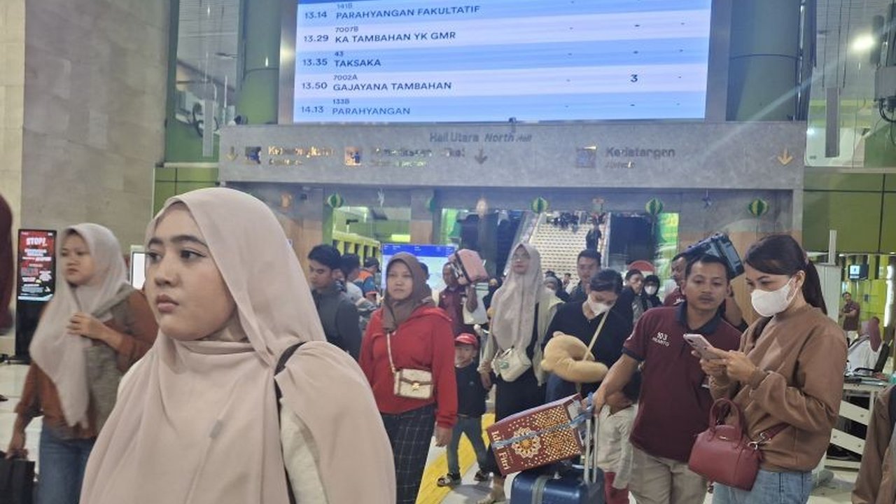 PT KAI Daop 1 Jakarta menyoroti **peran strategis kereta api** dalam mendukung konektivitas nasional, terutama saat Angkutan Lebaran 2026, dengan berbagai peningkatan layanan dan promo menarik.