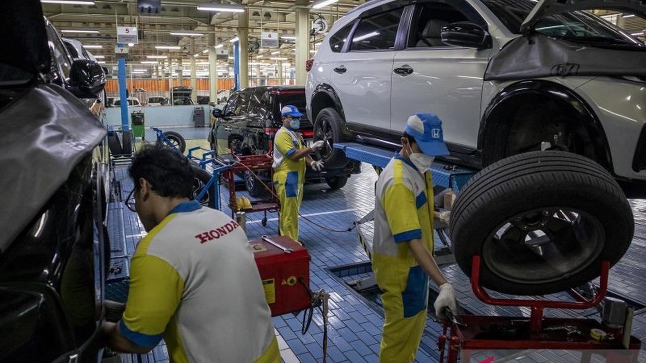 Perjalanan mudik panjang berisiko tinggi terhadap kendaraan Anda. Kenali komponen mobil rawan masalah pasca mudik agar perjalanan selanjutnya tetap aman dan nyaman.