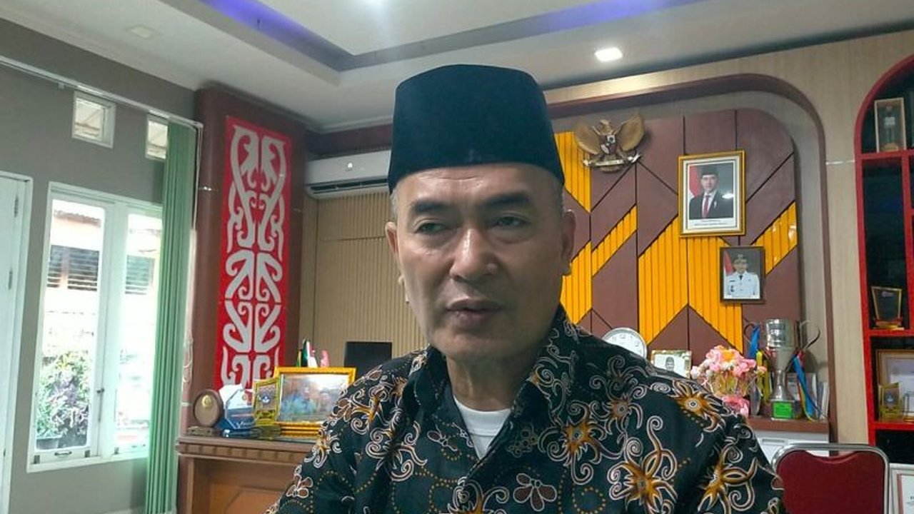 Pemerintah Kota Singkawang menegaskan Pembelajaran Tatap Muka (PTM Singkawang) akan berlanjut normal pasca-Lebaran, tanpa kebijakan daring, demi menjaga kualitas pendidikan.
