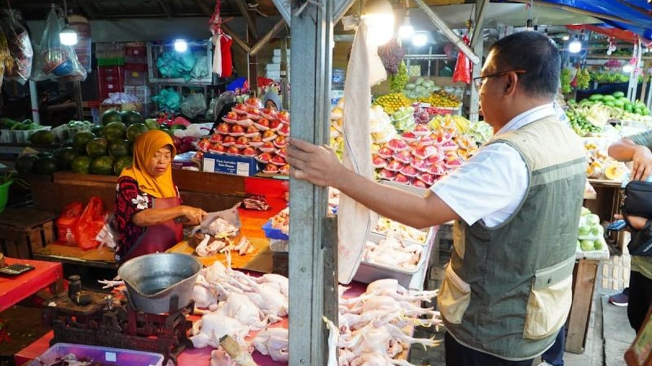 Badan Pangan Nasional (Bapanas) menegaskan pasokan pangan pasca Lebaran 1446 H berada dalam kondisi aman dan stabil, ditandai dengan normalnya aktivitas perdagangan serta harga komoditas yang terkendali di sejumlah pasar.