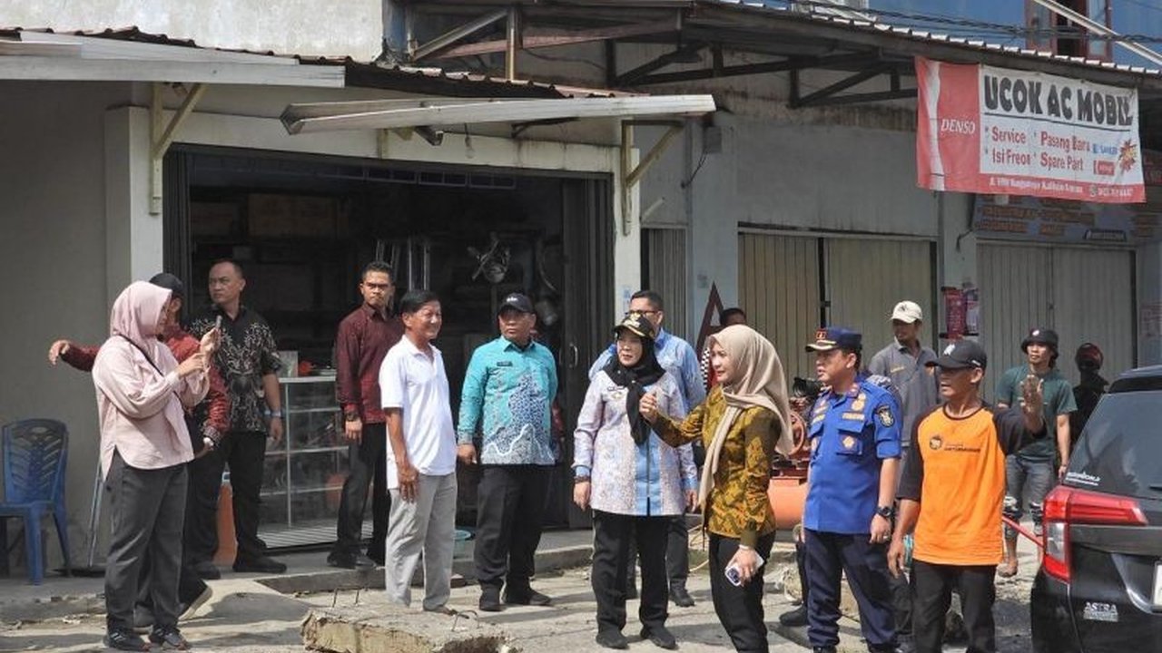 Pemerintah Kota Bandarlampung fokus pada perbaikan jalan dan drainase di Kedamaian, memastikan kelancaran akses transportasi dan solusi jangka panjang untuk mengatasi banjir.