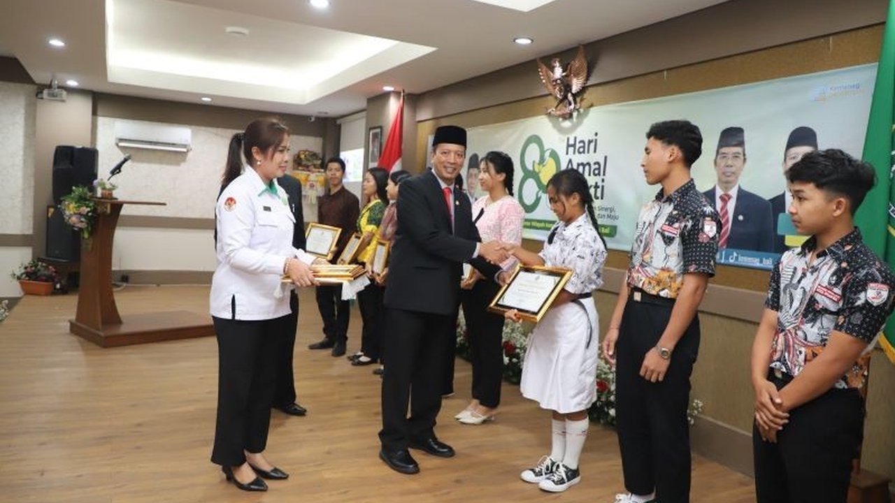 Peraturan Pemerintah (PP) Tunas Nomor 17 Tahun 2025 dinilai pelajar berprestasi di Buleleng mampu membantu anak fokus meraih prestasi dengan tata kelola perlindungan anak di ruang digital. Kebijakan ini diharapkan membimbing penggunaan teknologi yang lebi