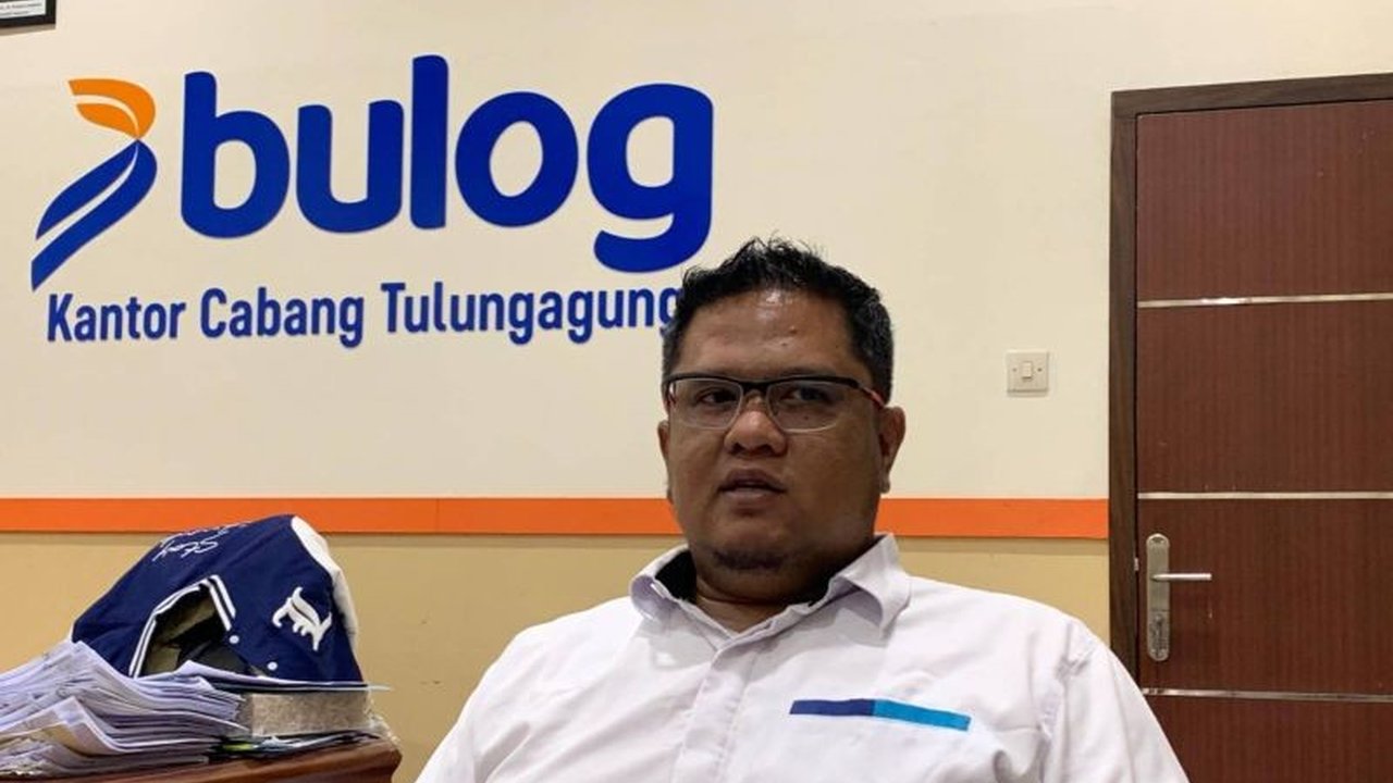 Perum Bulog Cabang Tulungagung memastikan penyaluran Banpang berupa beras dan minyak goreng akan dilaksanakan setelah Hari Raya Idul Fitri 2026, menyasar 142.579 penerima bantuan pangan.