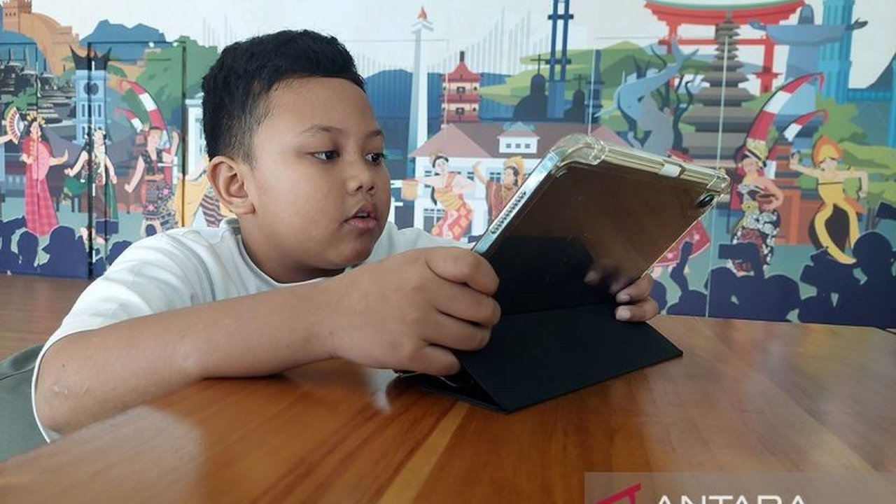 Implementasi PP Tunas mulai 28 Maret 2026 menuntut kepatuhan platform digital untuk menciptakan ruang aman bagi anak, karena tantangan perlindungan anak bersifat struktural dan sistemik.