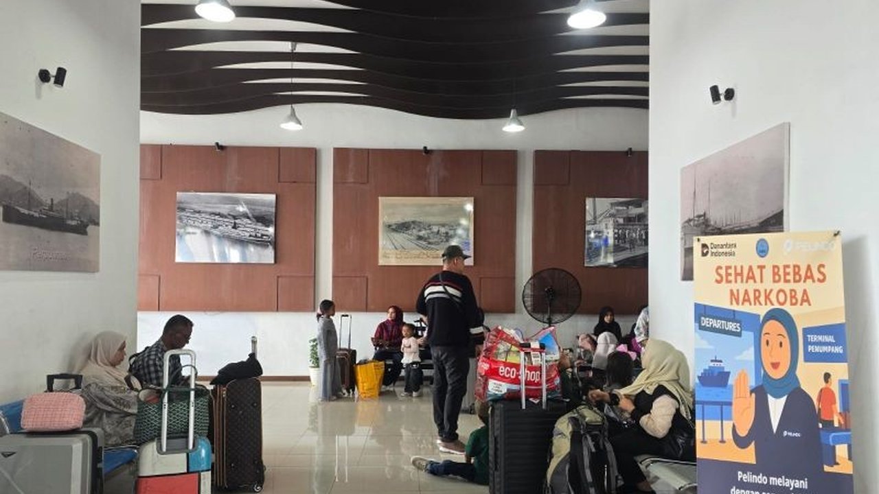Pelindo Belawan mencatat 13.814 penumpang arus balik Lebaran 2026 tiba di Terminal Bandar Deli. Simak bagaimana Pelindo memastikan kelancaran dan kenyamanan para pemudik di momen penting ini.