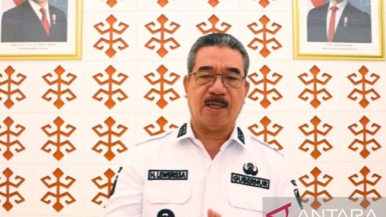 Gubernur Maluku Hendrik Lewerissa menyerukan perdamaian menyusul bentrokan di Malra yang menelan korban jiwa dan kerugian. Ia meminta semua pihak menahan diri serta tidak terprovokasi isu yang dapat memperkeruh situasi Bentrokan Malra.