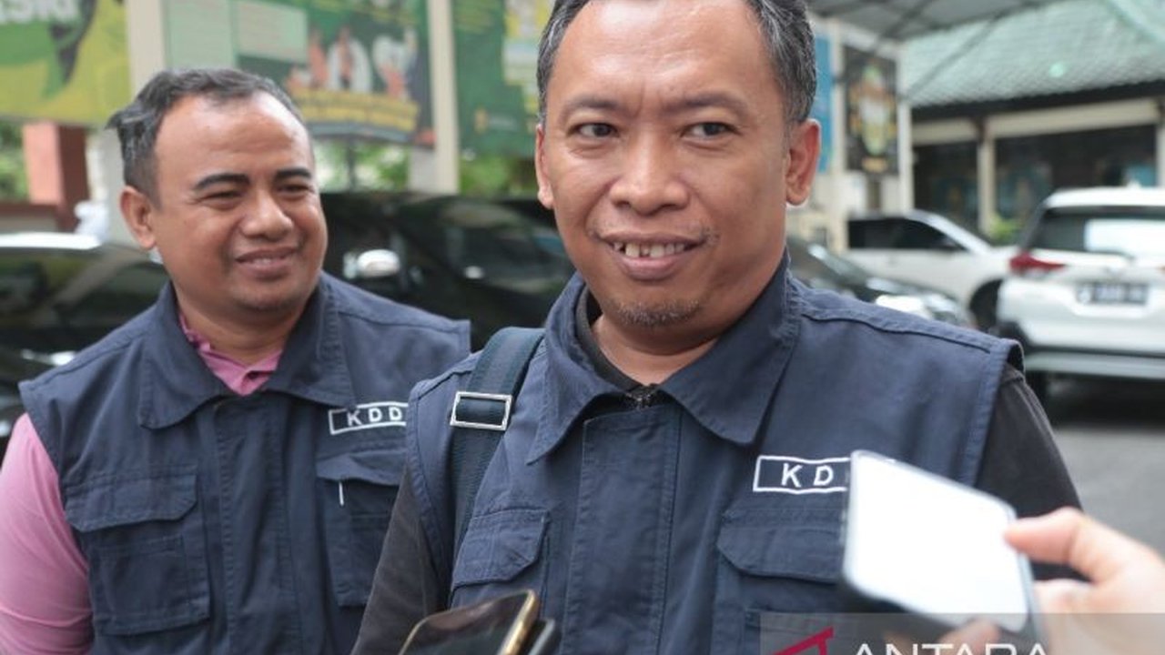 Korban eksploitasi seksual dengan terduga pelaku bule Selandia Baru menolak tawaran uang damai, menegaskan komitmen untuk melanjutkan proses hukum di Polda NTB dan mencari keadilan.