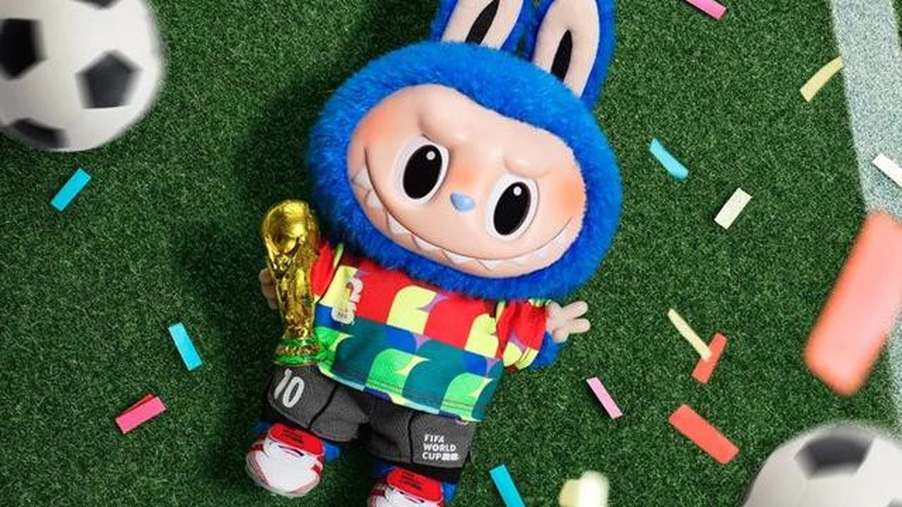 Labubu edisi Piala Dunia 2026. (dok. POP MART via People)