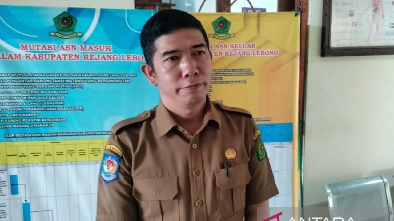 BKPSDM Rejang Lebong menghadirkan inovasi baru dalam Pelayanan Administrasi Kepegawaian. Dengan 31 personel khusus, birokrasi dipercepat, menghilangkan 'praktik pingpong' berkas, dan mempermudah akses ASN.