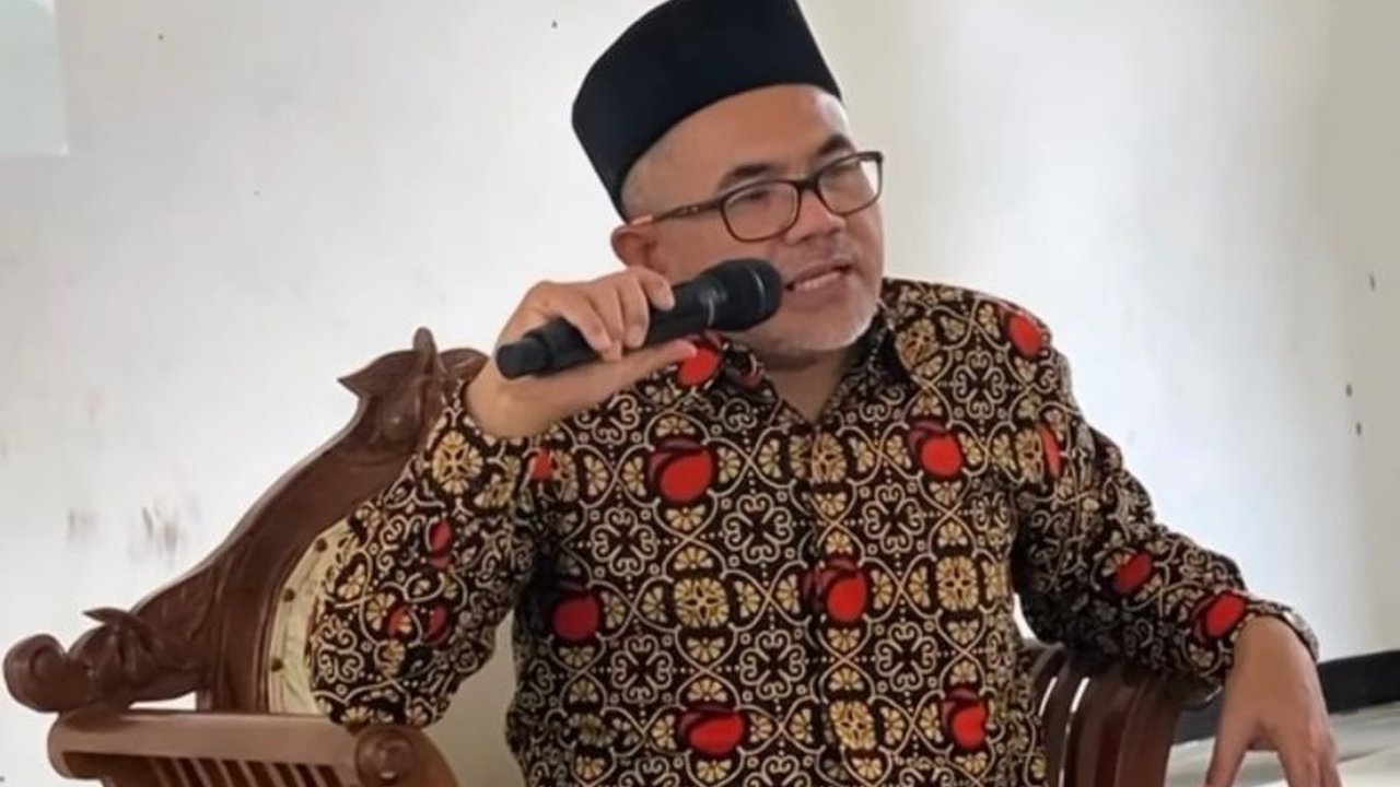 Praktik Pungutan Liar Wisata di destinasi pariwisata Jawa Barat disoroti legislator, disebut dapat menodai citra daerah dan menghambat pembangunan. Simak selengkapnya.