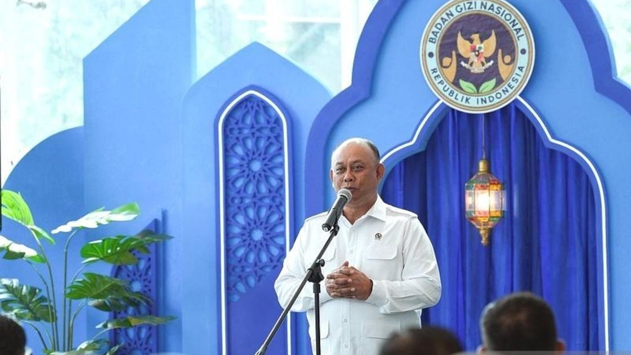 Badan Gizi Nasional (BGN) menjamin Program Makan Bergizi Gratis (MBG) tetap berjalan optimal dan berkualitas, bahkan dengan penyesuaian pola kerja ASN menjadi WFH. Simak detail komitmen BGN.