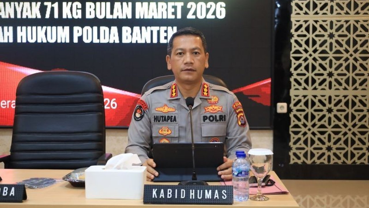 Subdit IV Ditreskrimum Polda Banten berhasil mengungkap kasus TPPO prostitusi daring di Cilegon, menangkap dua tersangka yang merekrut dan mengeksploitasi perempuan melalui aplikasi MiChat.
