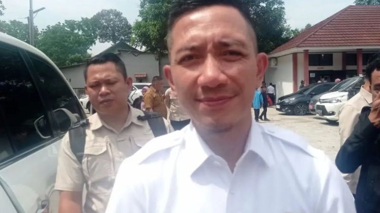 Bupati Lebak Mochamad Hasbi Asyidiki mengeluarkan kebijakan tegas menjelang Idul Fitri 1447 H. ASN dilarang menggunakan kendaraan dinas untuk mudik Lebaran 2026, demi menjaga fasilitas negara dan memastikan pelayanan publik tetap optimal.